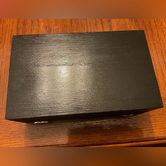 Raphael’s-The Virgin And Child… Beautifully Handmade Gold Hardware Trinket Box! - Picture 7 of 16